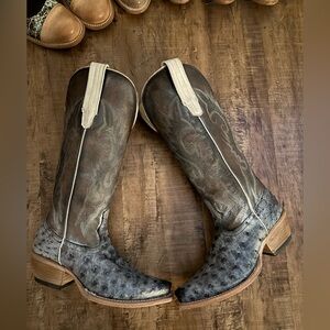 Freebird blue ostrich woodlands